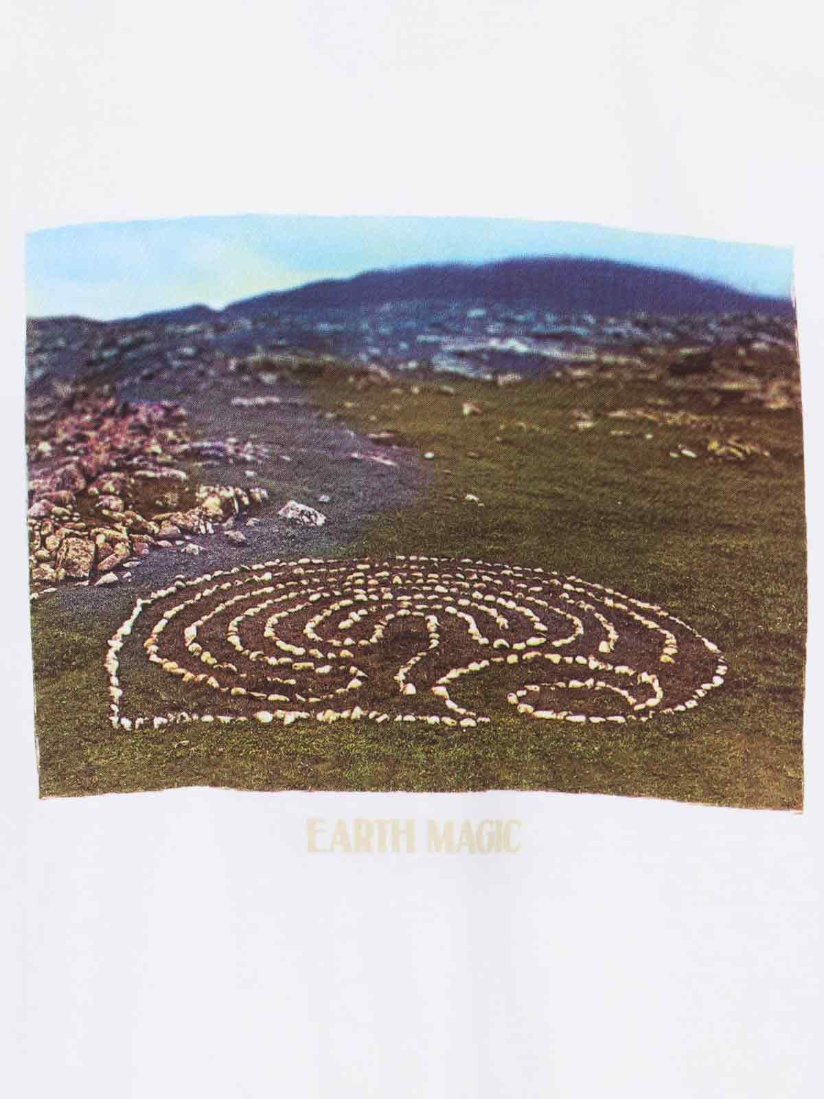 'S/S Earth Magic' print t-shirt