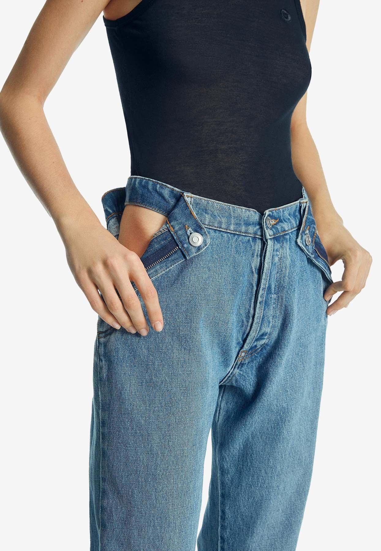 Open Hip Straight-Leg Jeans