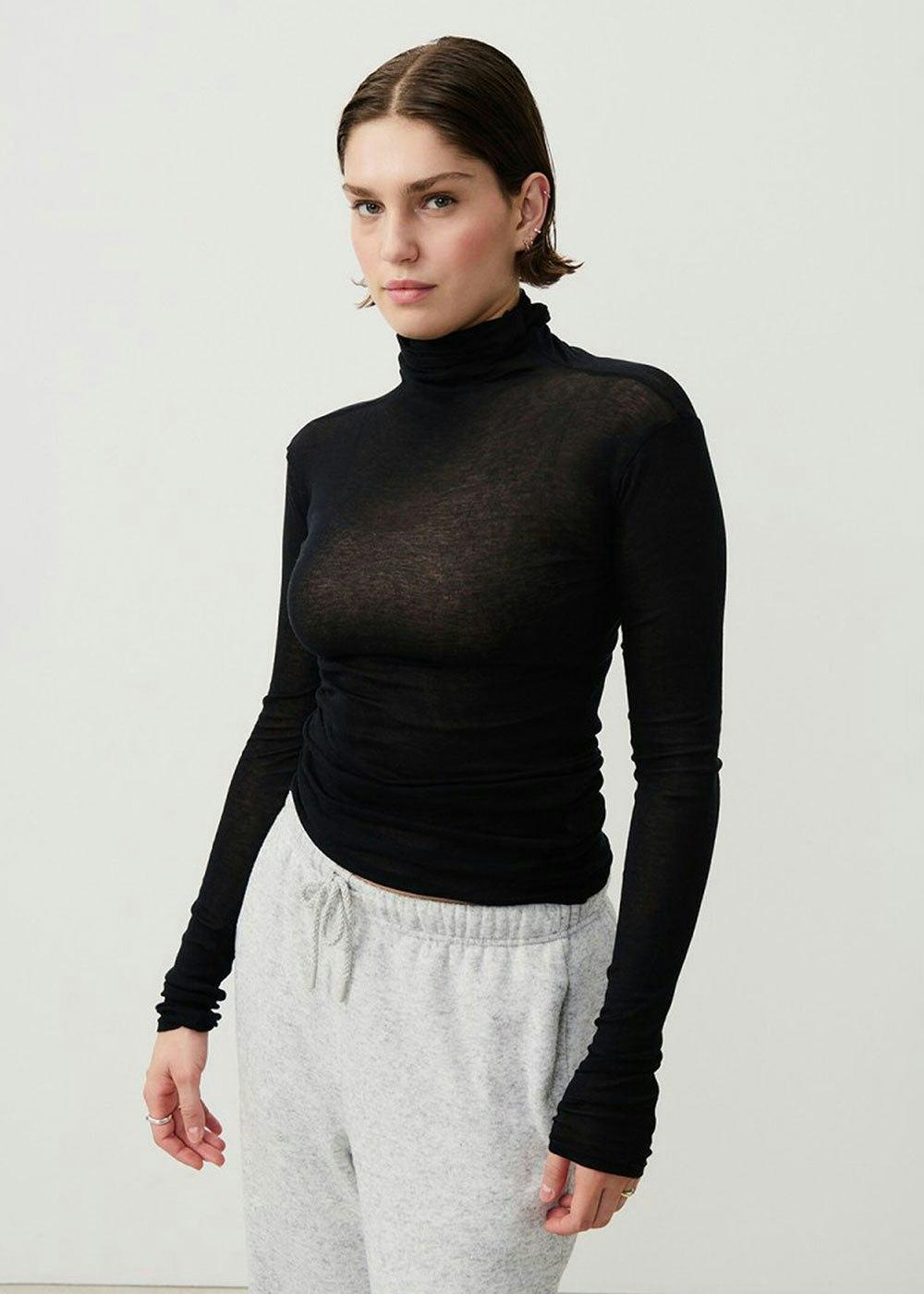 Massachusetts Turtleneck - Black