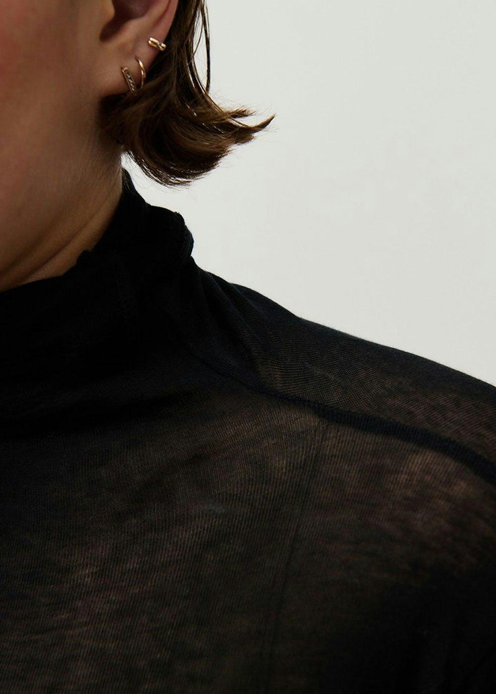 Massachusetts Turtleneck - Black