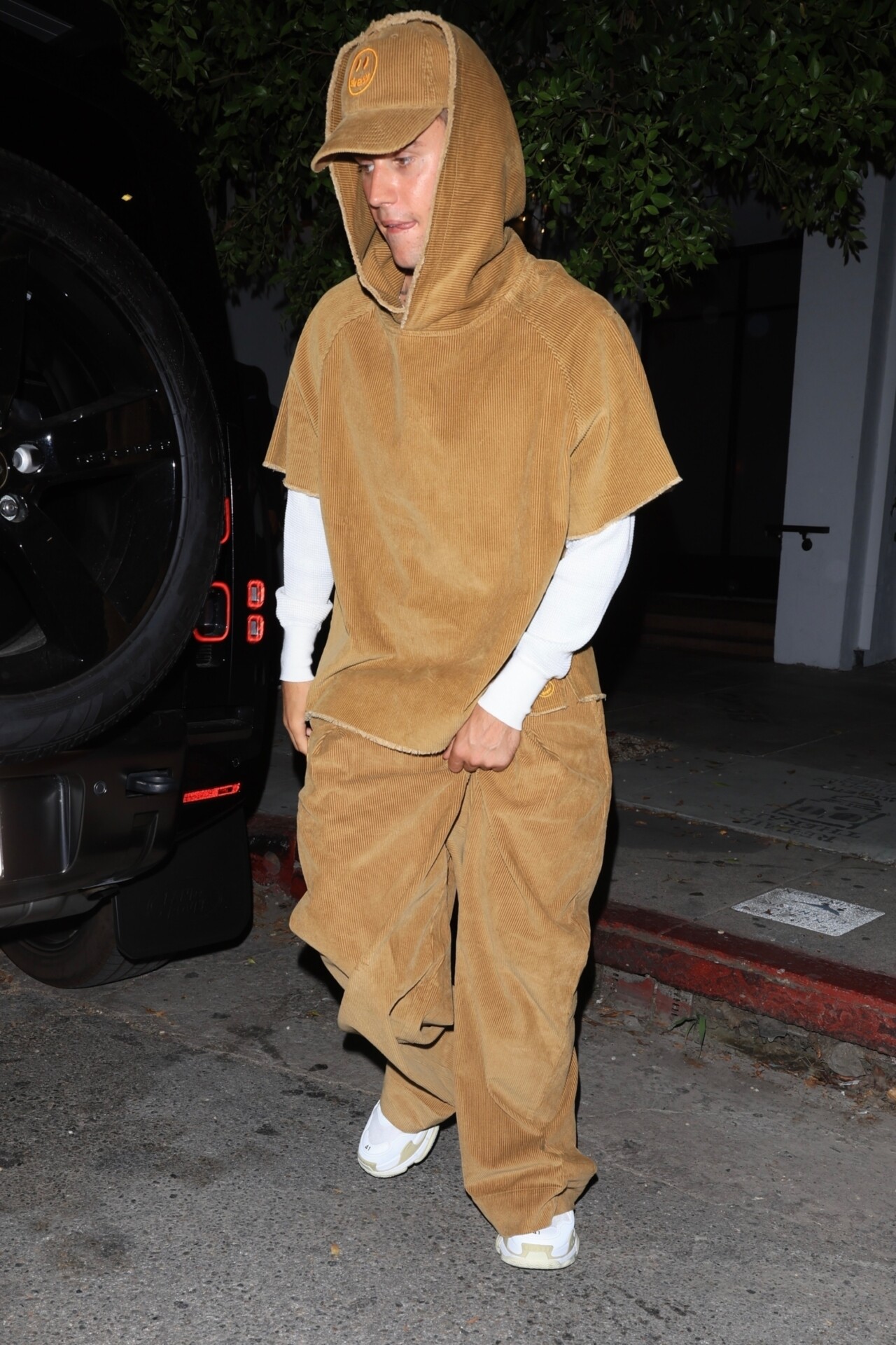 Justin Bieber October 17, 2022: Justin Bieber Leaving the Nice Guy in Los Angeles