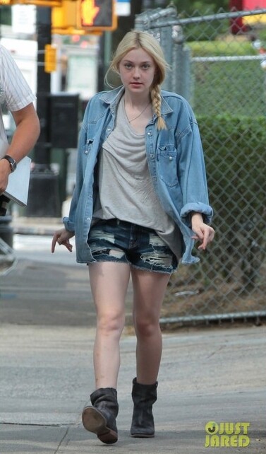 Dakota Fanning Los Angeles August 31, 2012