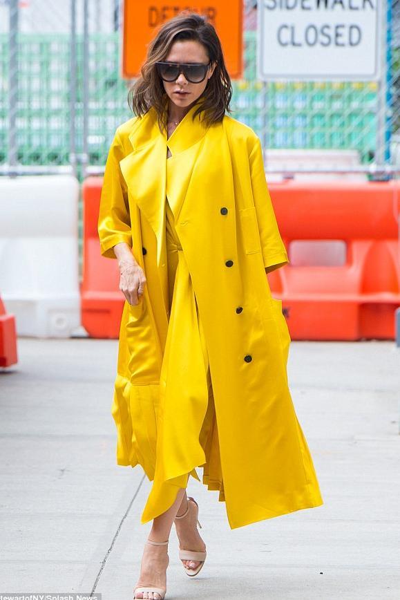 Victoria Beckham London Fashion Week Debut at Mayfair's Galerie Thaddaeus Ropac September 16, 2018