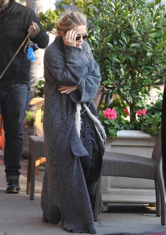 Ashley Olsen Out of An Office Building in New York November 3, 2011