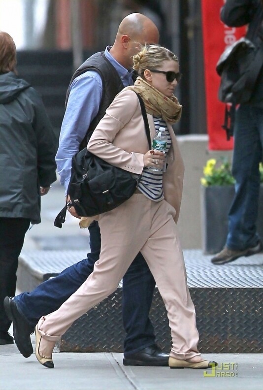 Ashley Olsen Leaves Her Hotel in Tribeca May 24, 2011