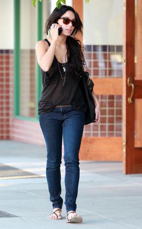 Vanessa Hudgens in Studio City May 15, 2012