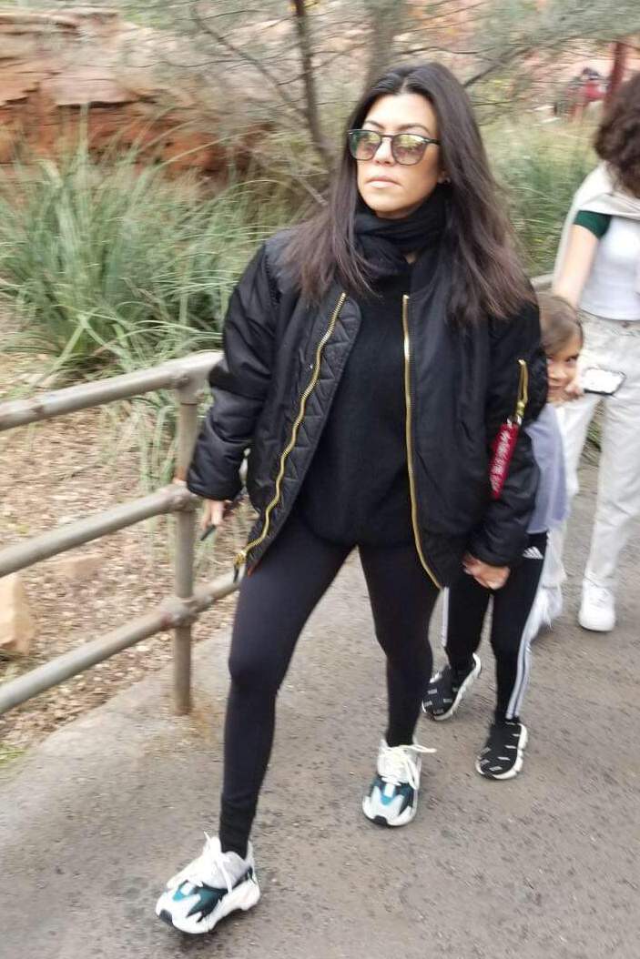 Kourtney Kardashian Keeping Up with the Kardashians 20.10 May 27, 2021