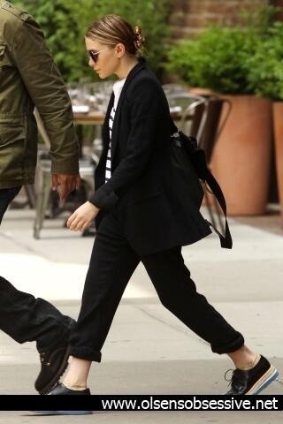 Ashley Olsen Leaves Her Hotel in Tribeca May 24, 2011